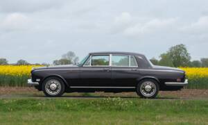 Image 2/50 of Rolls-Royce Silver Shadow I (1972)