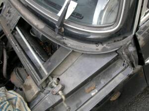 Image 34/55 de BMW 2002 (1975)