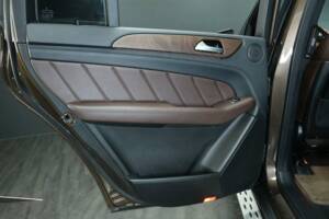 Bild 12/50 von Mercedes-Benz GL 350 BlueTEC 4MATIC (2016)