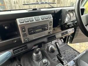 Bild 9/12 von Land Rover Defender 90 Heritage (2006)