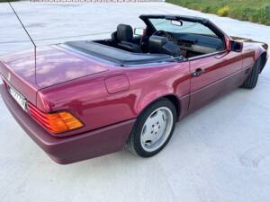 Image 10/30 of Mercedes-Benz 300 SL-24 (1992)