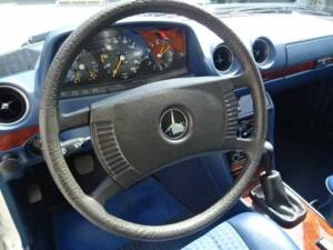Afbeelding 16/26 van Mercedes-Benz 230 C (1978)