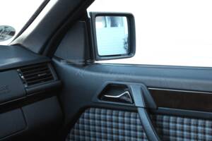 Bild 17/31 von Mercedes-Benz E 200 (1996)