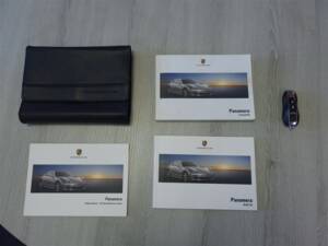 Bild 98/98 von Porsche Panamera Turbo (2009)