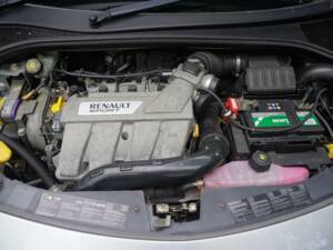 Bild 16/18 von Renault Clio Gordini R.S. (2010)