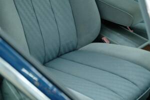 Bild 30/50 von Mercedes-Benz 300 SE (1990)
