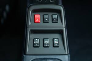 Immagine 44/50 di Porsche 911 Carrera 4S (1996)