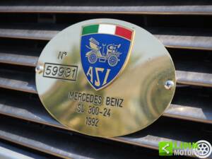 Image 30/50 of Mercedes-Benz 300 SL-24 (1992)