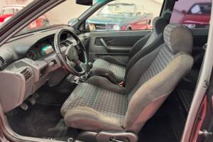 Immagine 15/23 di Renault Clio I 1.8 16V (1991)