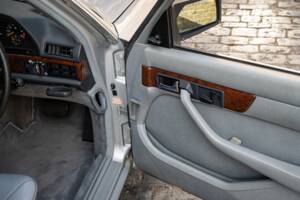 Bild 7/50 von Mercedes-Benz 500 SEL (1984)