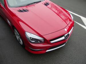 Image 10/99 of Mercedes-Benz SL 63 AMG (2012)