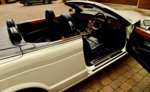 Image 49/50 of Bentley Azure (2009)