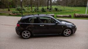 Image 8/60 of Alfa Romeo 147 3.2 GTA (2003)
