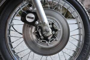 Image 29/33 of Yamaha RD 250 (1976)