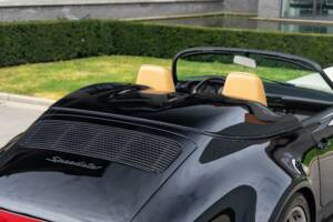 Imagen 30/32 de Porsche 911 Speedster 3.2 (1989)