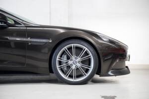 Image 23/32 of Aston Martin Vanquish (2013)