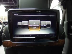 Bild 42/99 von Mercedes-Benz Maybach S 500 (2015)