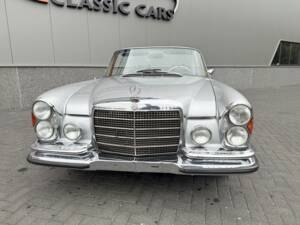 Bild 2/35 von Mercedes-Benz 280 SE (1970)