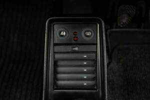 Bild 46/50 von Porsche 911 Carrera 3.2 (1989)
