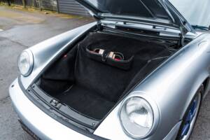 Afbeelding 17/61 van Porsche 911 Carrera 4 (1990)