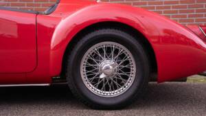 Image 6/8 of MG MGA 1500 (1956)