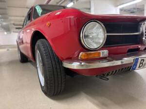 Afbeelding 11/33 van Alfa Romeo Giulia 1600 GT Junior (1972)