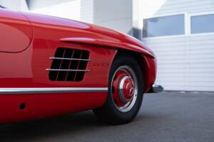 Image 18/49 of Mercedes-Benz 300 SL "Gullwing" (1955)