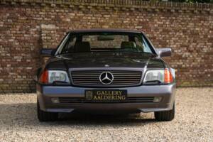 Image 37/50 of Mercedes-Benz 500 SL (1990)