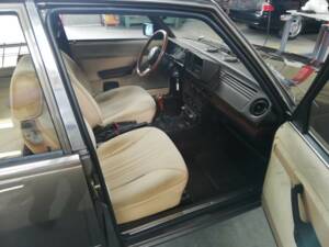 Bild 6/13 von Alfa Romeo Alfetta Quadrifoglio Oro (1982)
