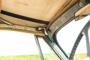 Image 40/50 of Jaguar XK 120 DHC (1954)