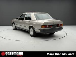 Bild 6/15 von Mercedes-Benz 190 E (1985)