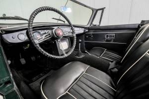 Image 7/50 of MG MGB (1968)