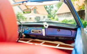 Image 13/36 of Volkswagen Karmann Ghia 1600 (1970)