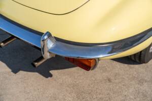 Image 20/78 de Jaguar E-Type (1969)