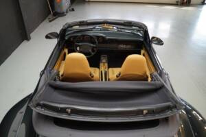 Image 41/50 of Porsche 911 Carrera RWB (1995)