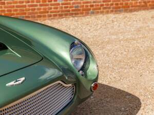 Image 46/62 of Aston Martin DB 4 GT (1960)