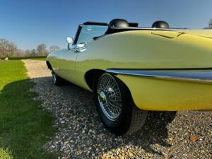Afbeelding 38/100 van Jaguar E-Type (1968)