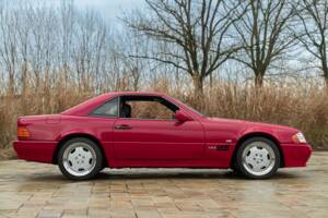 Immagine 4/50 di Mercedes-Benz SL 600 (1994)