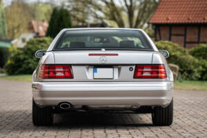 Bild 17/38 von Mercedes-Benz SL 500 (2000)