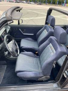 Afbeelding 27/75 van Volkswagen Golf I Cabrio 1.8 (1991)