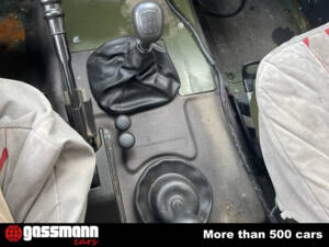 Image 12/13 de Mercedes-Benz 250 GD Wolf (SWB) (1994)