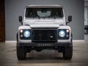 Bild 4/36 von Land Rover Defender 90 Works V8 &quot;70th Edition&quot; (2015)