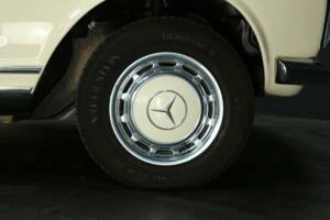 Bild 28/30 von Mercedes-Benz 280 SL (1971)