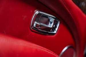 Bild 10/45 von Bentley Azure (2007)