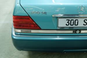 Bild 10/50 von Mercedes-Benz 300 SE (1991)