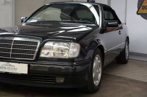Bild 8/34 von Mercedes-Benz E 500 (1995)