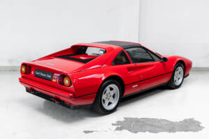 Imagen 5/38 de Ferrari 328 GTS (1987)
