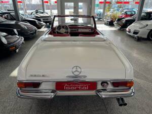 Image 7/16 de Mercedes-Benz 250 SL (1967)