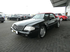 Image 3/28 of Mercedes-Benz SL 500 (1998)