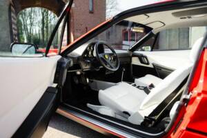 Image 17/33 of Ferrari 208 GTB Turbo (1987)